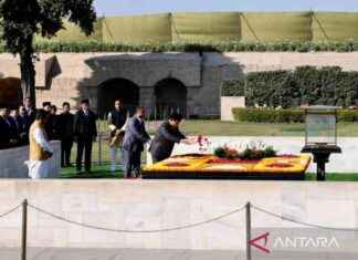 Honoring Mahatma Gandhi: Prabowo’s Tribute honoring-mahatma-gandhi-prabowos-tribute