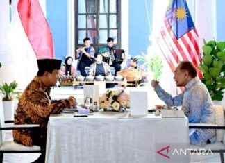 Prabowo and Anwar Discuss Strategic Issues in Malaysia prabowo-and-anwar-discuss-strategic-ssues-in-malaysia