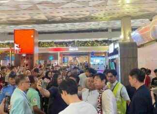 Shin Tae-yong Terharu Diantar Pendukung Timnas Indonesia di Bandara shin-tae-yong-terharu-diantar-pendukung-timnas-ndonesia-di-bandara