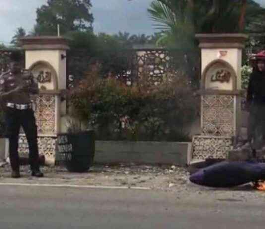 Youth Burns Motorcycle After Getting Fined, Turns Out Vehicle Was Purchased at a Junkyard – youth-burns-motorcycle-after-getting-fined-turns-out-vehicle-was-purchased-at-a-junkyard-tribunnewscom