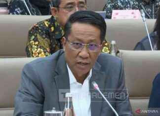 Government Endorses State-Owned Enterprise Bill for Plenary Discussion government-endorses-state-owned-enterprise-bill-for-plenary-discussion