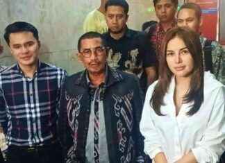 Nikita Mirzani Denies Knowing Reza Gladys, Will Still Review Her Products nikita-mirzani-denies-knowing-reza-gladys-will-still-review-her-products