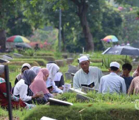 Short Prayer Visiting Parents’ Graves Before Ramadan 2025 short-prayer-visiting-parents-graves-before-ramadan-2025