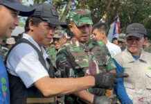 West Java Beach Clean-Up Led by Environment Minister and TNI Commander west-java-beach-clean-up-led-by-environment-minister-and-tn-commander