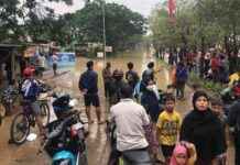 Flooding in Cipendawa Baru Road, Rawalumbu Bekasi: Access Blocked flooding-in-cipendawa-baru-road-rawalumbu-bekasi-access-blocked