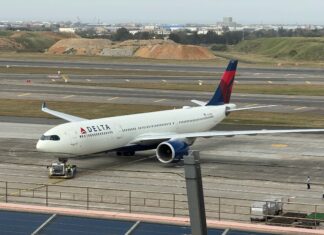 The Psychological Impact of Delta Flight DL275 Diverted to LAX: How Did Passengers Cope? Delta Flight DL275 diverted, DL275 LAX diversion, Delta emergency landing LAX, DL275 flight update, Delta diverted flight news, DL275 incident report, LAX airport flight diversion